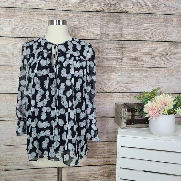 NWT Karl Lagerfeld‎ Paris Printed Ruffle Blouse Small - Picture 1 of 4